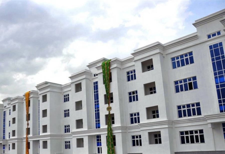 Ahal city 5 floor living building